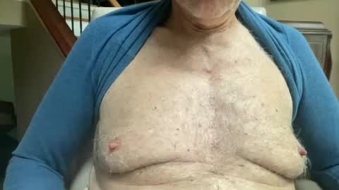 Snapshot of stillbad2 chatting on 13, 10, 2025 Stillbad2 online show from 13, 10, 2025