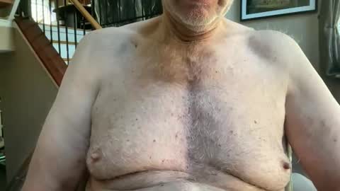 Snapshot of stillbad2 chatting on 25, 10, 2025 Stillbad2 online show from 25, 10, 2025