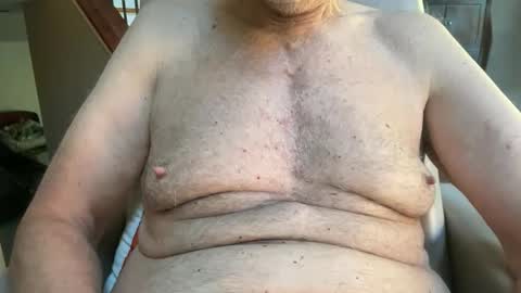 Snapshot of stillbad2 chatting on 27, 10, 2025 Stillbad2 online show from 27, 10, 2025