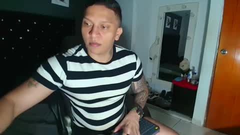 Snapshot of stily_santos_ chatting on 20, 10, 2025 stily online show from 20, 10, 2025
