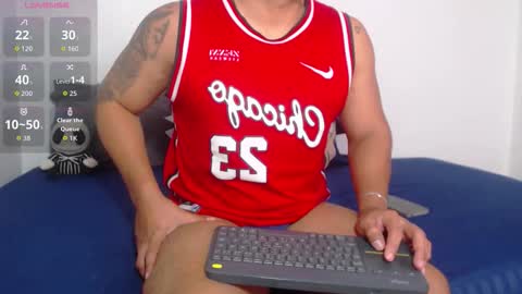 Stone Lee  online show from 20, 11, 2025