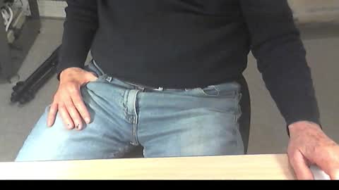 Dave online show from 23, 11, 2025