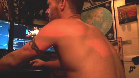 Str8 online show from 25, 9, 2025