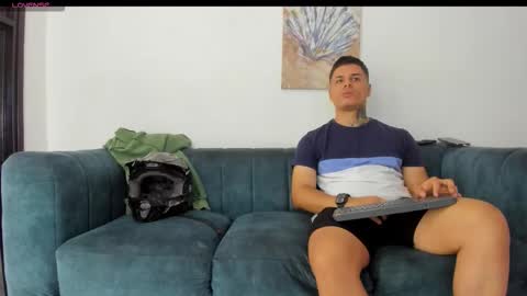 straight__friends online show from 15, 10, 2025