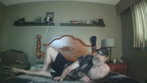 Straightbear4you online show from 20, 2, 2025
