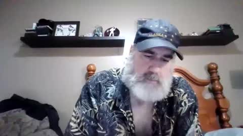 Straightbear4you online show from 10, 9, 2025