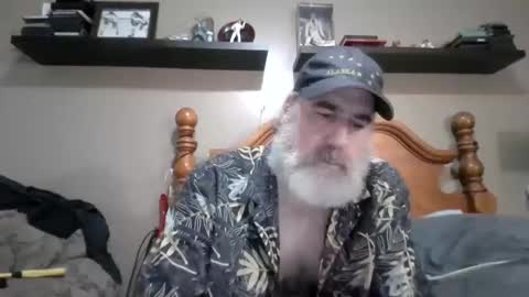 Straightbear4you online show from 13, 9, 2025