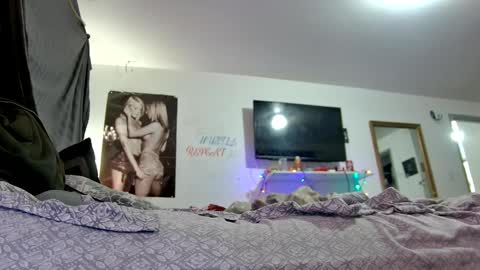 Snapshot of strangestslut chatting on 22, 9, 2025 strangestslut online show from 22, 9, 2025