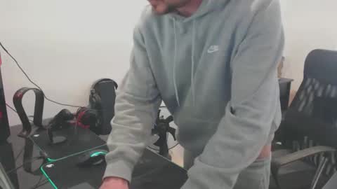 Snapshot of straponloverboy chatting on 6, 4, 2026 ImYours online show from 6, 4, 2026