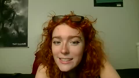 strawb3rrymilkk online show from 20, 2, 2026