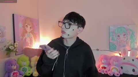 Snapshot of strawberry_kitty_ chatting on 13, 3, 2026 strawberry_kitty_ online show from 13, 3, 2026