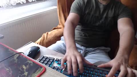 Snapshot of strongcoffee10 chatting on 26, 9, 2025 StrongCoffee online show from 26, 9, 2025