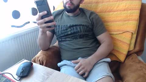 Snapshot of strongcoffee10 chatting on 1, 10, 2025 StrongCoffee online show from 1, 10, 2025