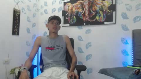 stuart_17 online show from 7, 10, 2025