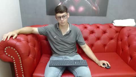 stuart_white online show from 26, 9, 2025