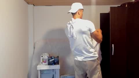 stylish men online show from 2, 10, 2025