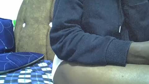 submissive_slut001 online show from 27, 12, 2024