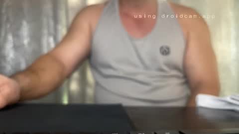 Snapshot of submusclecam2025 chatting on 19, 10, 2025 submusclecam2025 online show from 19, 10, 2025