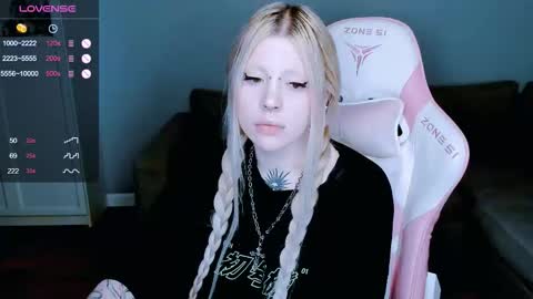 succubus_leslie online show from 4, 10, 2025