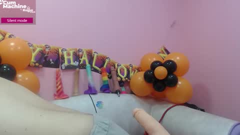 Snapshot of sucker_drool chatting on 10, 10, 2025 Sucky online show from 10, 10, 2025