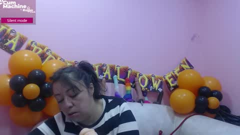 Snapshot of sucker_drool chatting on 15, 10, 2025 Sucky online show from 15, 10, 2025