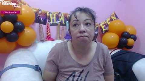 Snapshot of sucker_drool chatting on 17, 10, 2025 Sucky online show from 17, 10, 2025