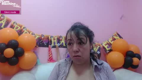 Snapshot of sucker_drool chatting on 24, 10, 2025 Sucky online show from 24, 10, 2025