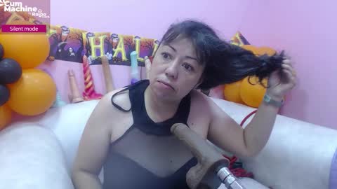 Snapshot of sucker_drool chatting on 31, 10, 2025 Sucky online show from 31, 10, 2025