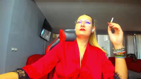 May online show from 21, 11, 2025