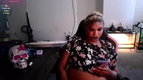 lexi love online show from 8, 10, 2025