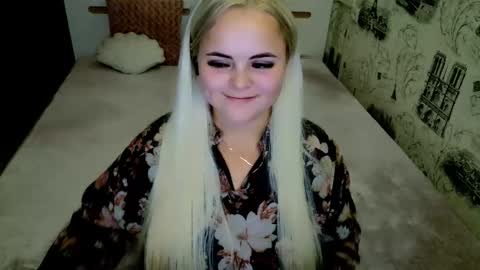 Snapshot of sugarkissx chatting on 10, 10, 2025 sugarkissx online show from 10, 10, 2025