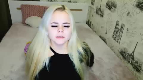 Snapshot of sugarkissx chatting on 15, 11, 2025 sugarkissx online show from 15, 11, 2025