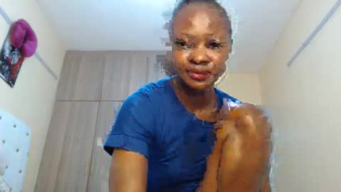 Snapshot of sugarlips_05 chatting on 3, 11, 2025 sugar online show from 3, 11, 2025