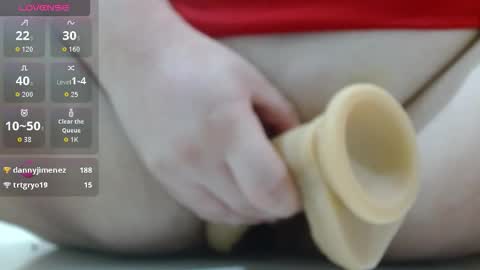 Snapshot of sugarmommy22 chatting on 26, 9, 2025 kira online show from 26, 9, 2025