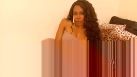 Snapshot of sugarwithkim chatting on 6, 11, 2025 Kim Lee online show from 6, 11, 2025