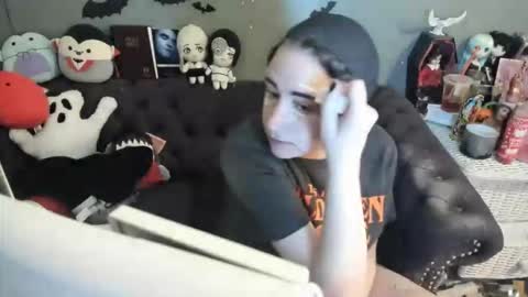 Snapshot of sugary_sweet chatting on 12, 11, 2025 Sugary online show from 12, 11, 2025