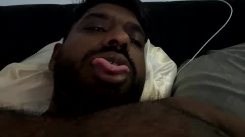 Let me be your knight that saves you online show from 5, 10, 2025