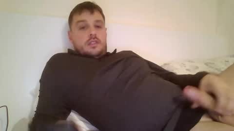 Snapshot of suggs124 chatting on 29, 11, 2025 suggs124 online show from 29, 11, 2025