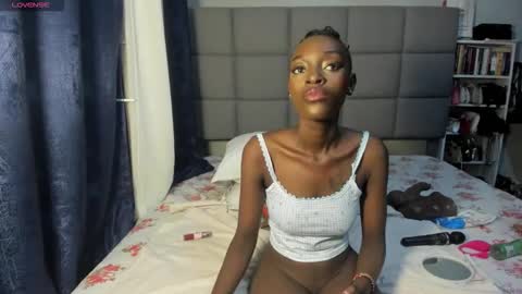 suhaila_suu online show from 3, 3, 2026