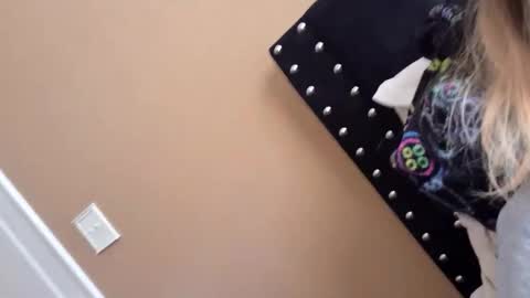 Snapshot of suicunebitch chatting on 2, 11, 2025 Ophelia online show from 2, 11, 2025