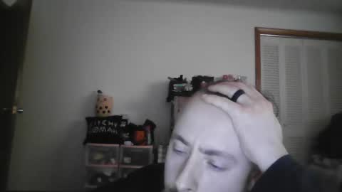 Snapshot of suitedandbossy chatting on 10, 10, 2025 SuitedandBossy online show from 10, 10, 2025