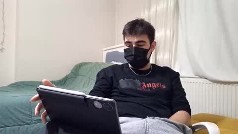 Snapshot of sullyniko chatting on 17, 10, 2025 Niko online show from 17, 10, 2025