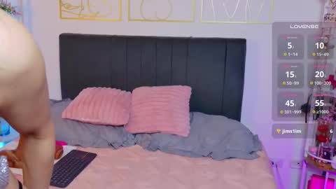 Snapshot of summer_holiday chatting on 13, 10, 2025 OnlyFans summer holiday online show from 13, 10, 2025