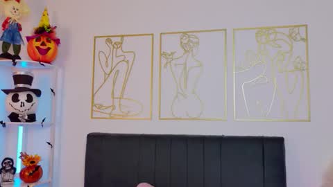 Snapshot of summer_holiday chatting on 19, 10, 2025 OnlyFans summer holiday online show from 19, 10, 2025