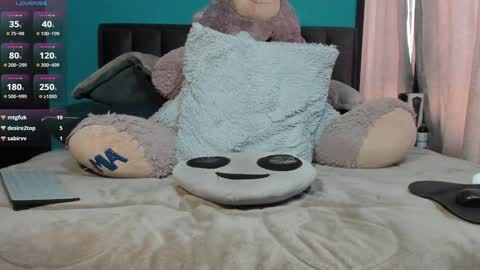 Snapshot of summer_romance chatting on 6, 1, 2025 Andres-tattoos  Derek Hairy online show from 6, 1, 2025