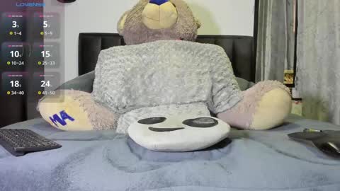 Snapshot of summer_romance chatting on 24, 9, 2025 Andres-tattoos  Derek Hairy online show from 24, 9, 2025