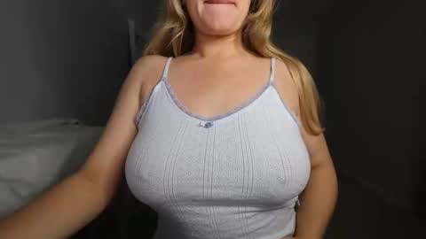 Summer Dawn online show from 20, 10, 2025