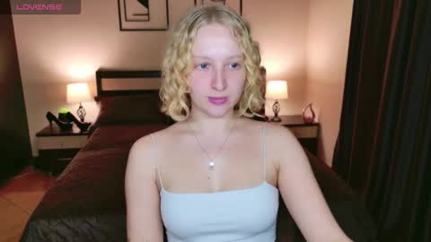 Snapshot of summerjem chatting on 22, 11, 2025 summerjem online show from 22, 11, 2025