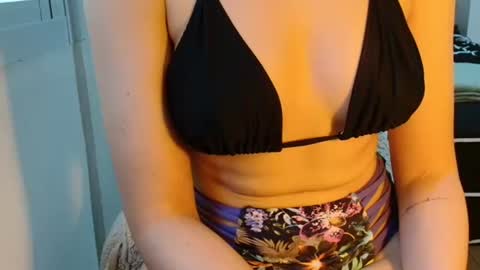 Snapshot of summerrrrrrrrr chatting on 23, 2, 2025 The real sugar baby Sam Summer online show from 23, 2, 2025