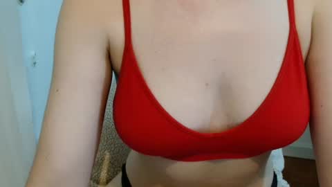 Snapshot of summerrrrrrrrr chatting on 7, 3, 2025 The real sugar baby Sam Summer online show from 7, 3, 2025